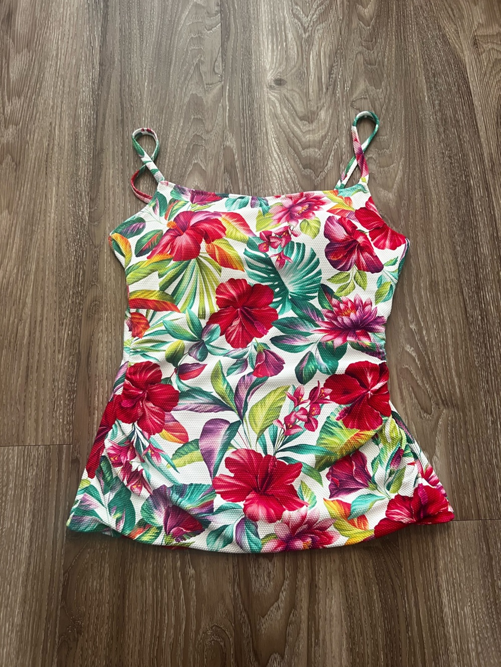 NWOT Tommy Bahama Island Cays Reversible Tankini Top size small